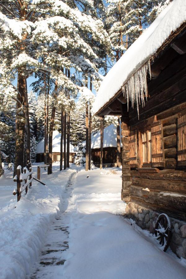 Gungas Hotel Ādaži Buitenkant foto